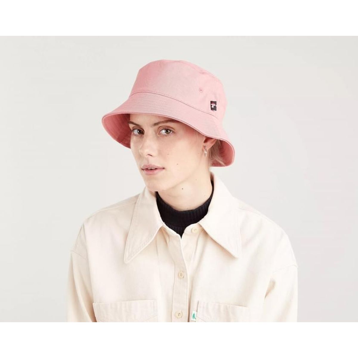 Bucket hotsell hat levis